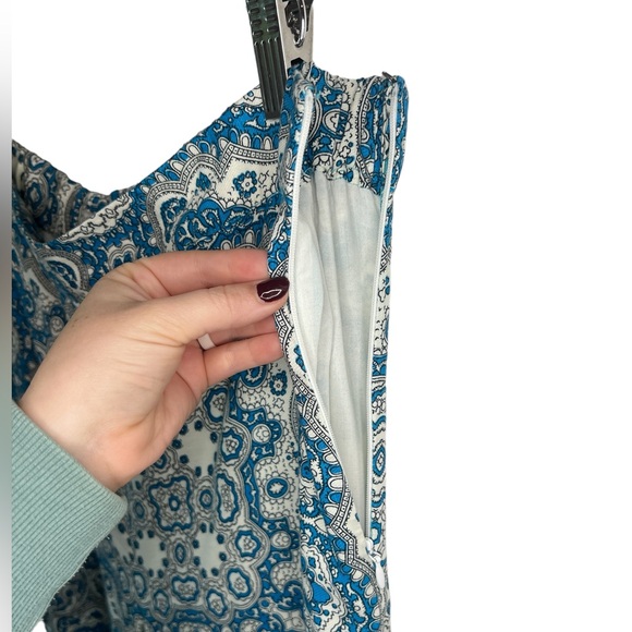 Anthropologie Feather Bone Blue Paisley Talese Wide Leg Cropped Pants - Picture 6 of 8